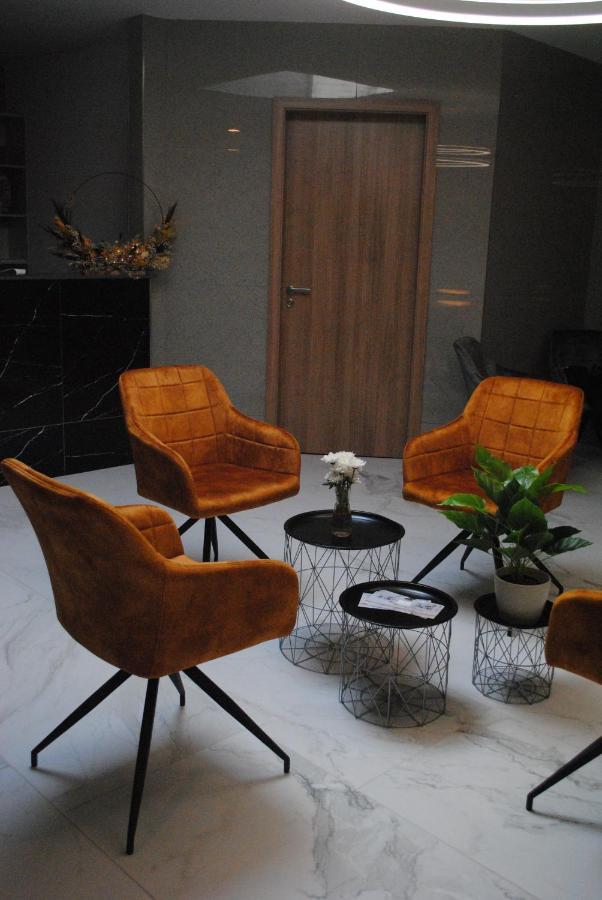 Waldstetten  Hotel Flora מראה חיצוני תמונה