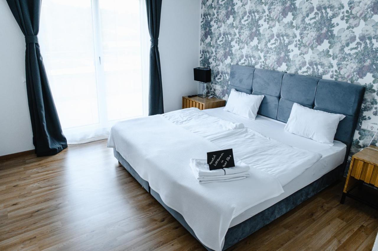 Waldstetten  Hotel Flora מראה חיצוני תמונה